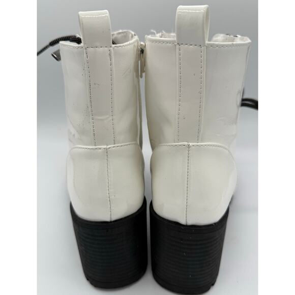 Forever 21 White Chunky Lace Up Boots - Picture 6 of 9